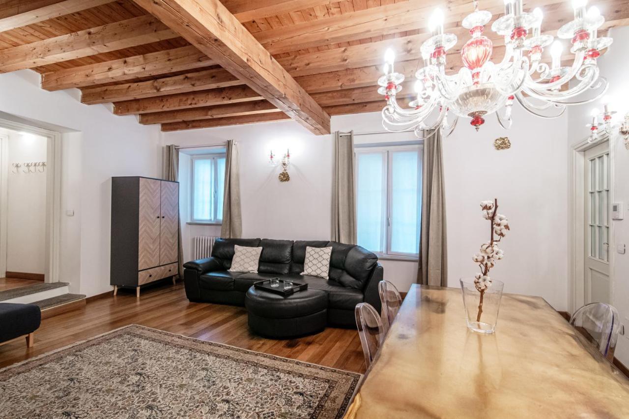 Domus Bella - By Myhomeincomo